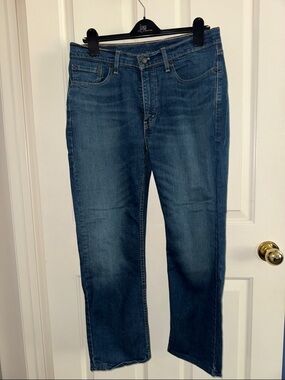 Levi's 514 Men's Straight-Leg Jeans in Mid Wash Blue W33 L32